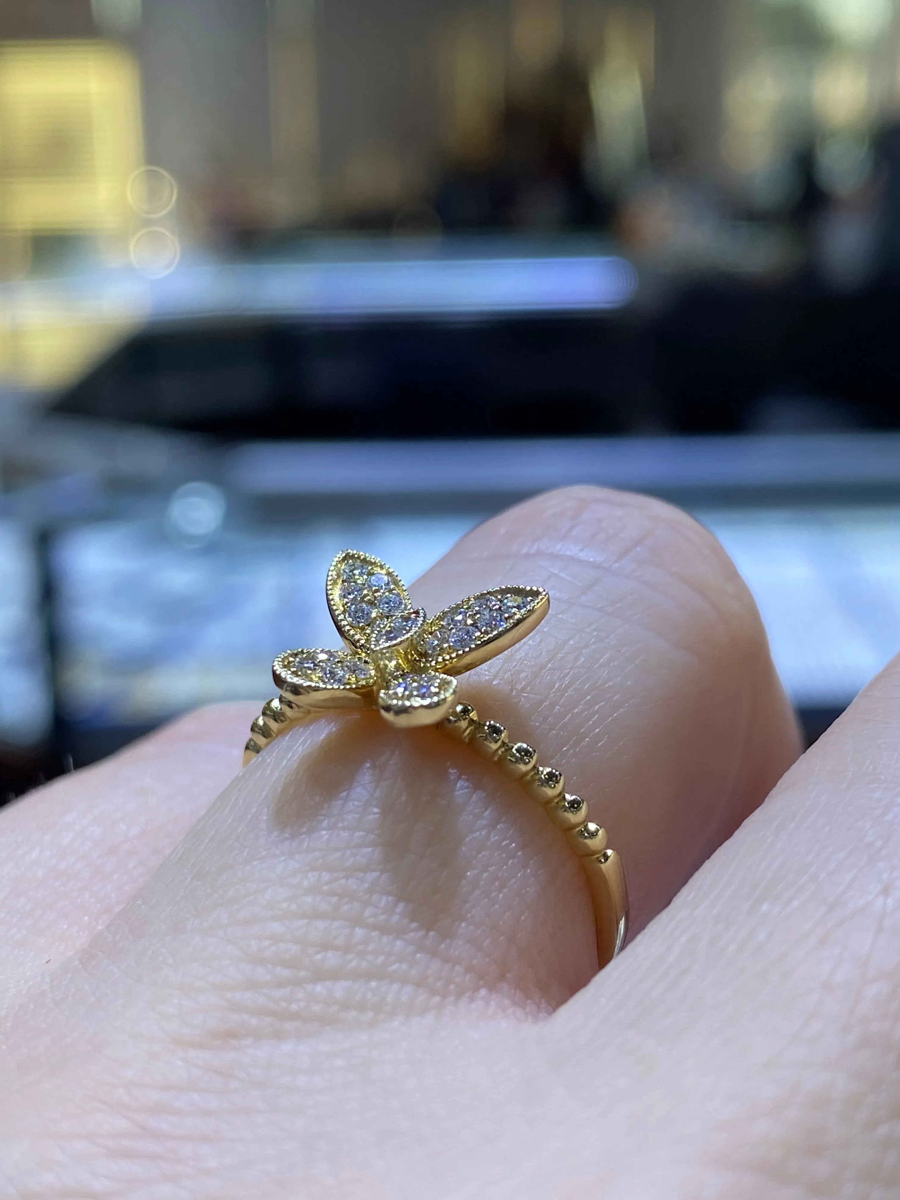 14k Gold Butterfly Bubble Diamond Band