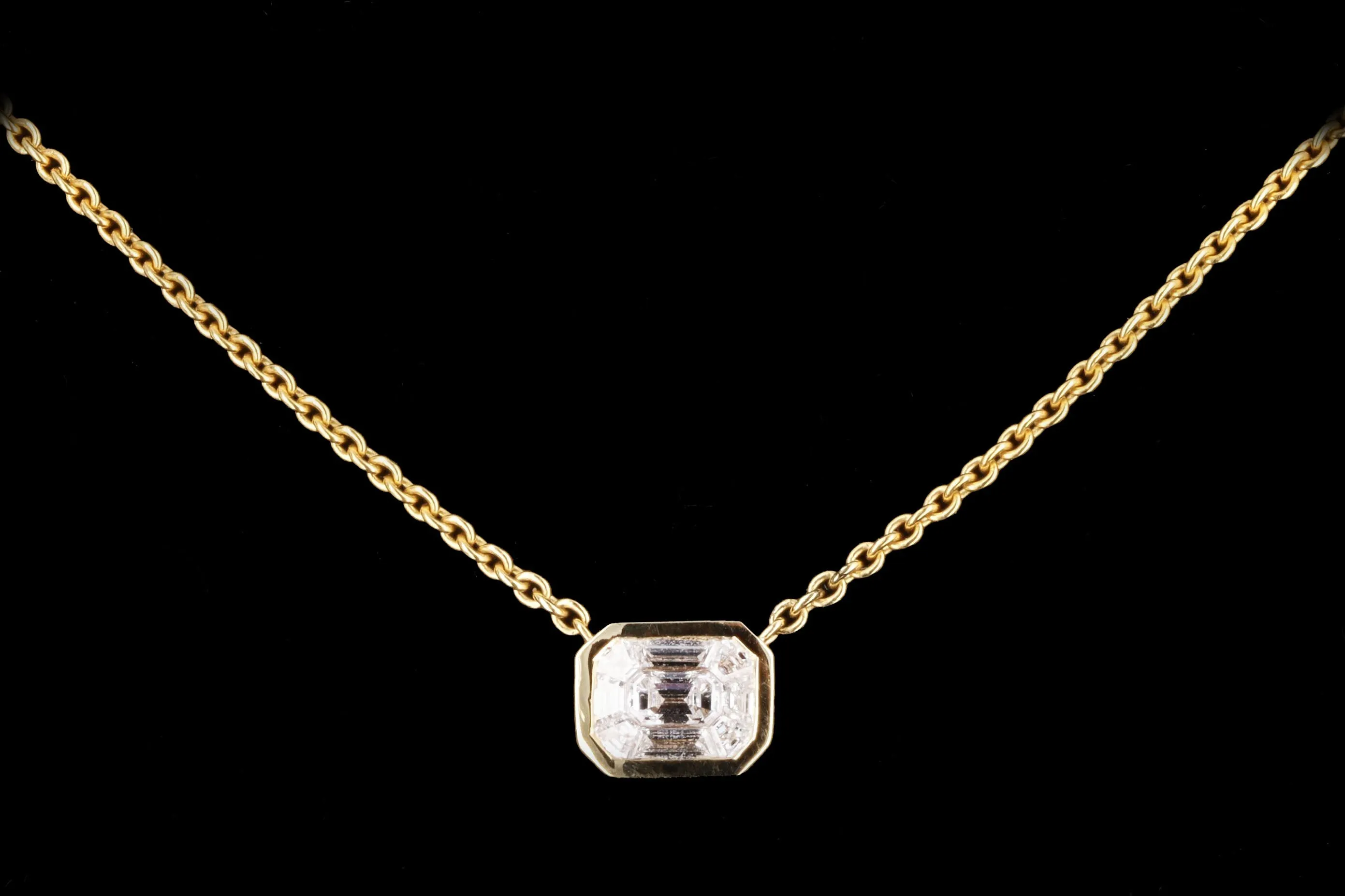 14K Yellow Gold 0.31 Carat Total Weight Mosaic Emerald Cut Diamond East-West Bezel Pendant Necklace