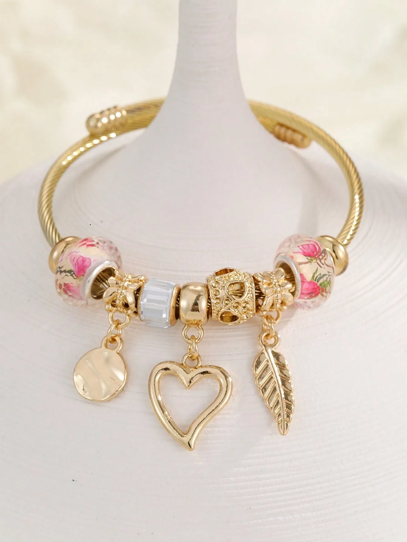 1pc Fashionable Feather & Heart Decor Bangle For Women For Daily Decoration