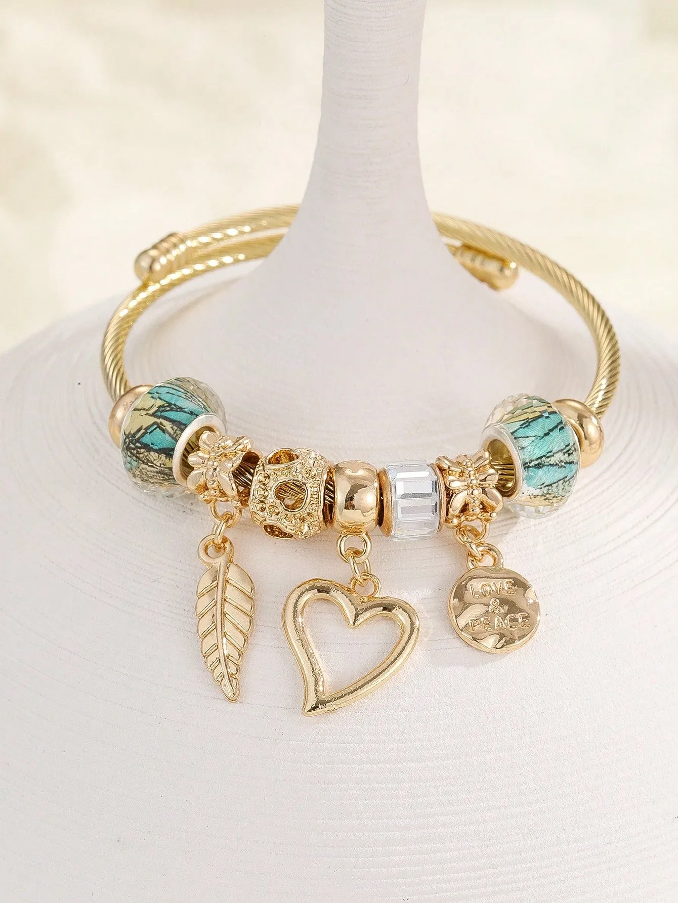 1pc Fashionable Feather & Heart Decor Bangle For Women For Daily Decoration