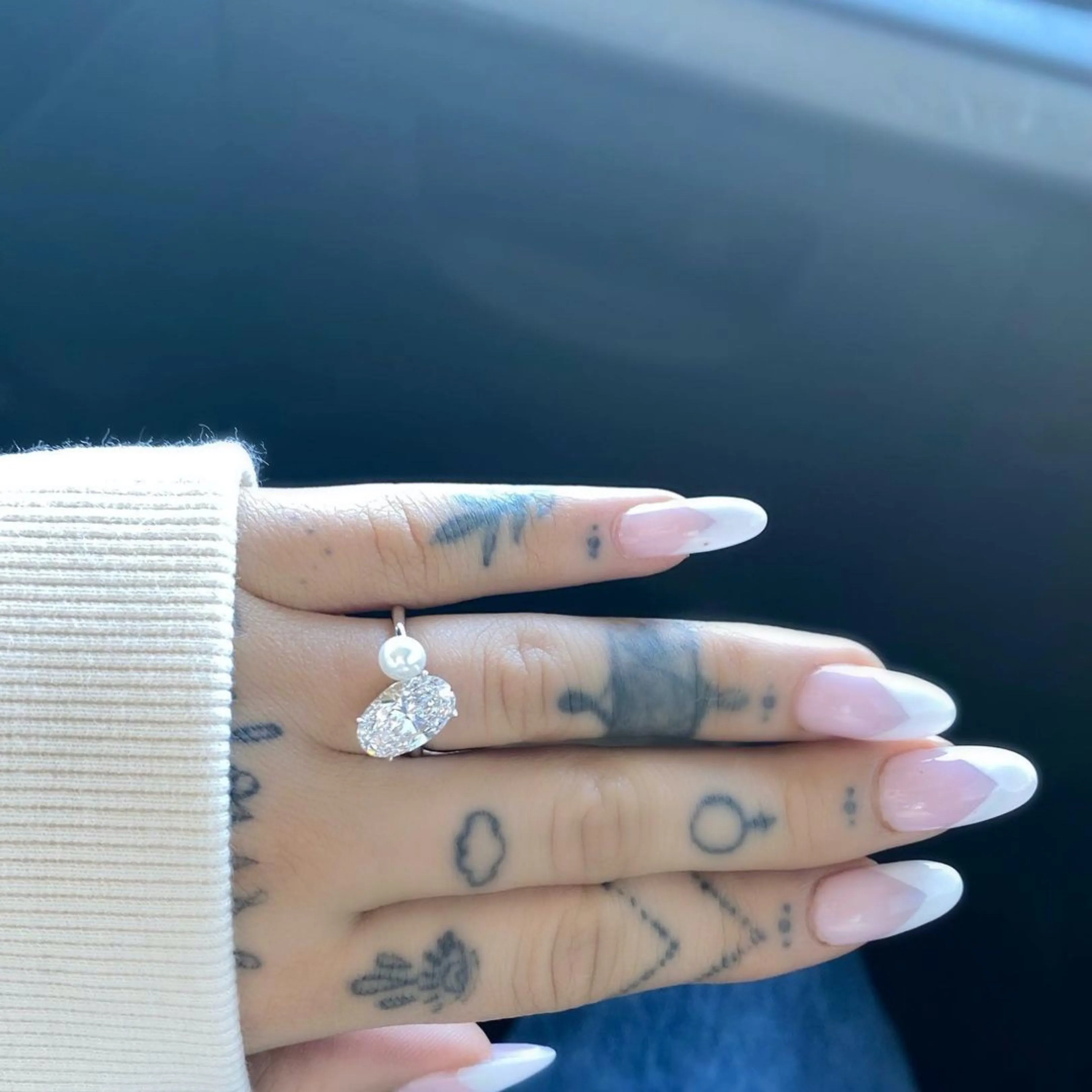 ARIANA CZ RING