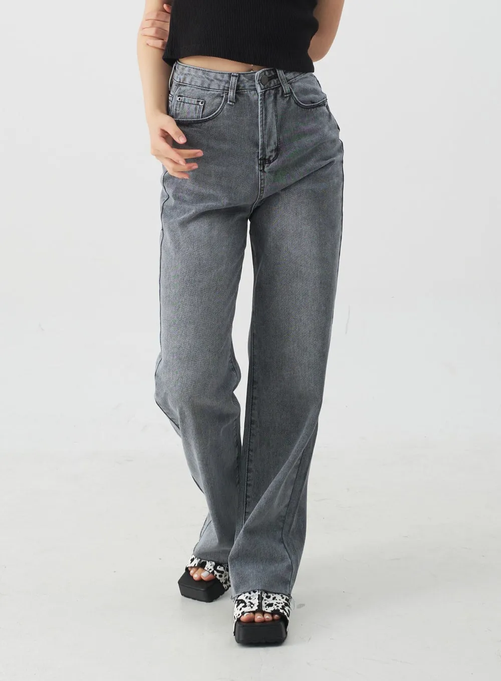 Back Slit Wide Leg Jeans CJ13