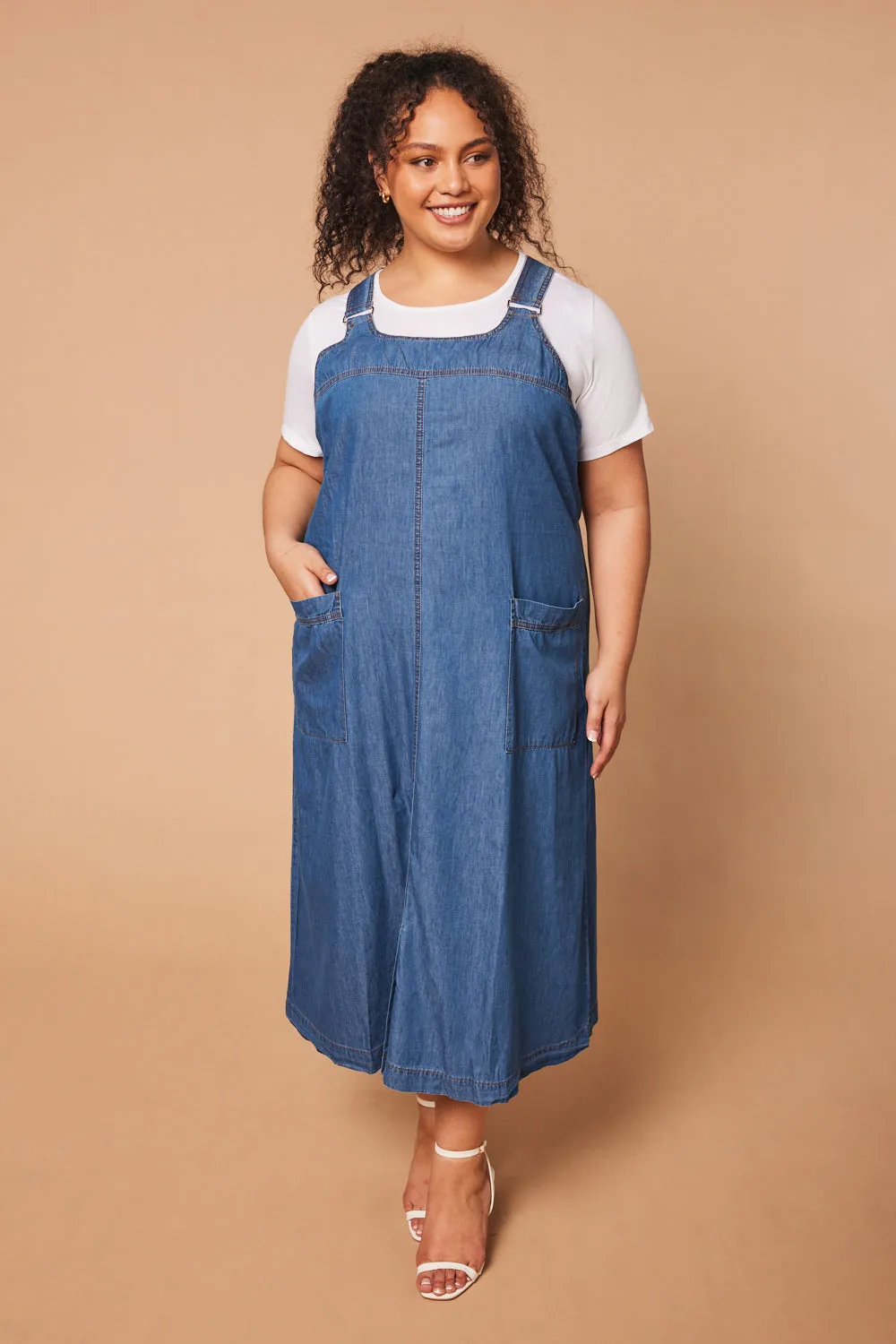 Francesca Pinafore Chambray Dress in Mid Wash