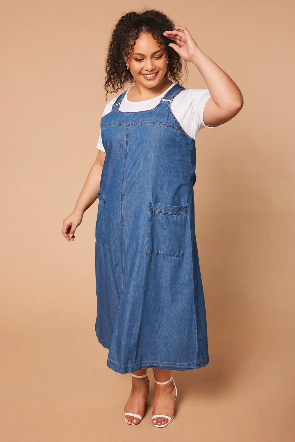 Francesca Pinafore Chambray Dress in Mid Wash