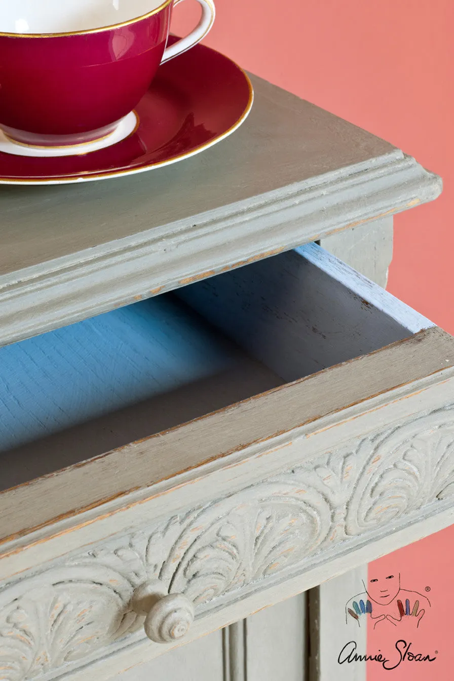 French Linen Annie Sloan Chalk Paint