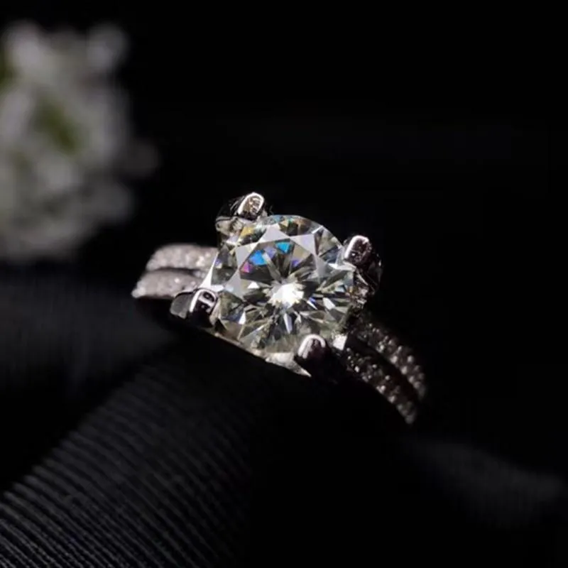 Platinum Plated Silver Moissanite Engagement Ring 1ct