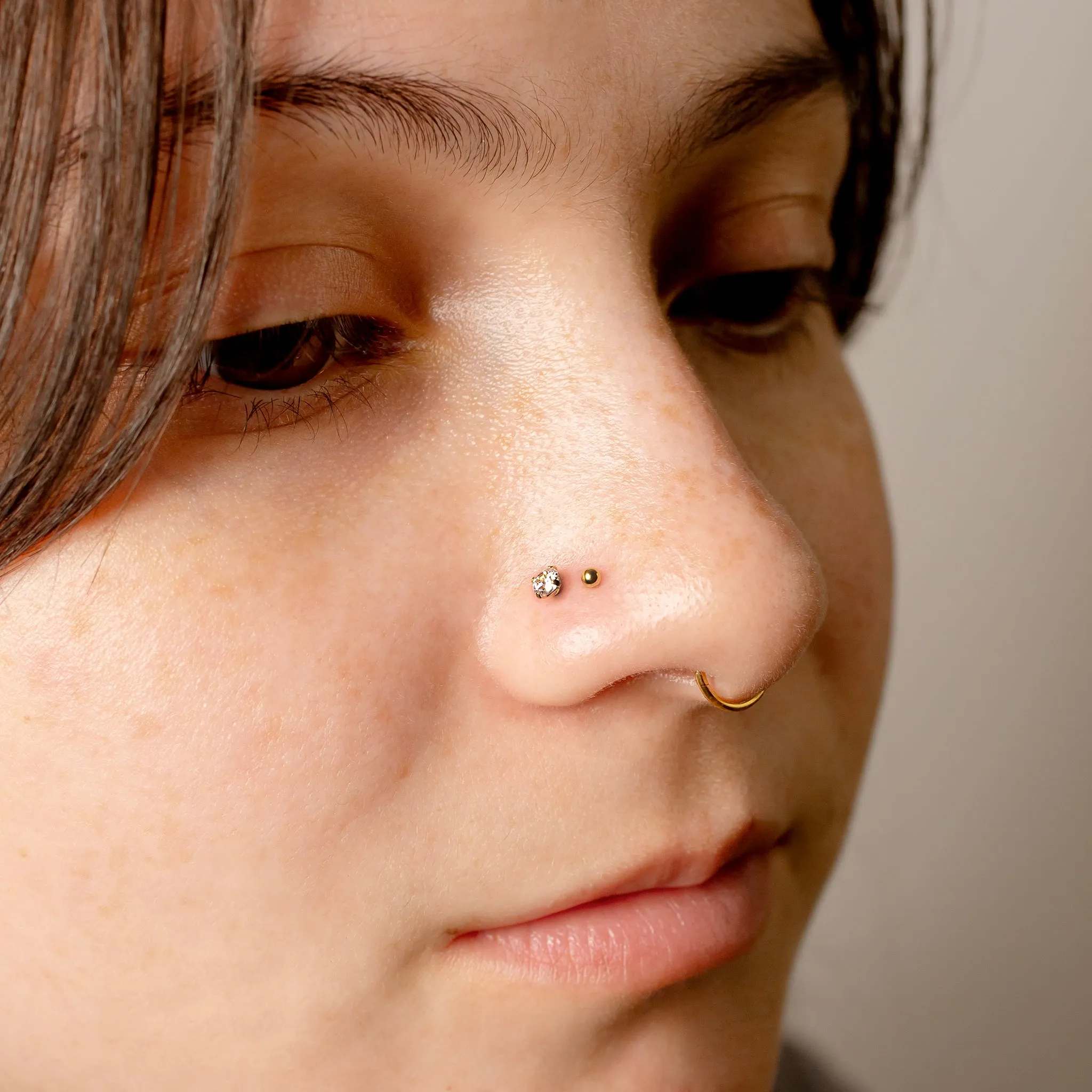 Solitaire Round Flat Back Nose Stud