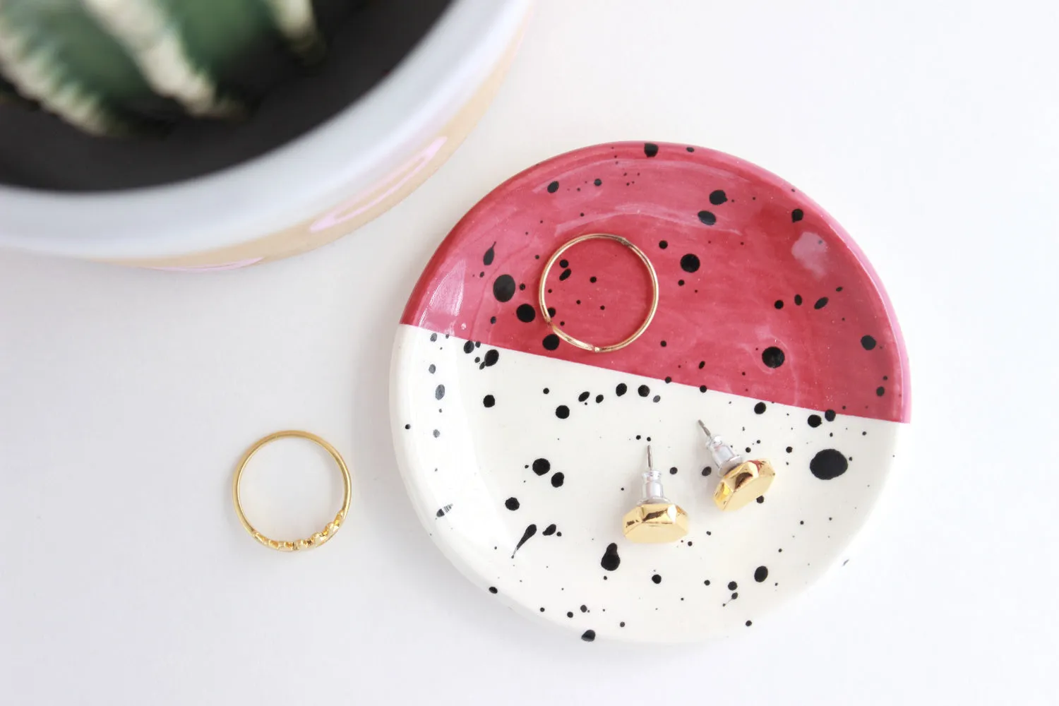 Splatter Ring Dish