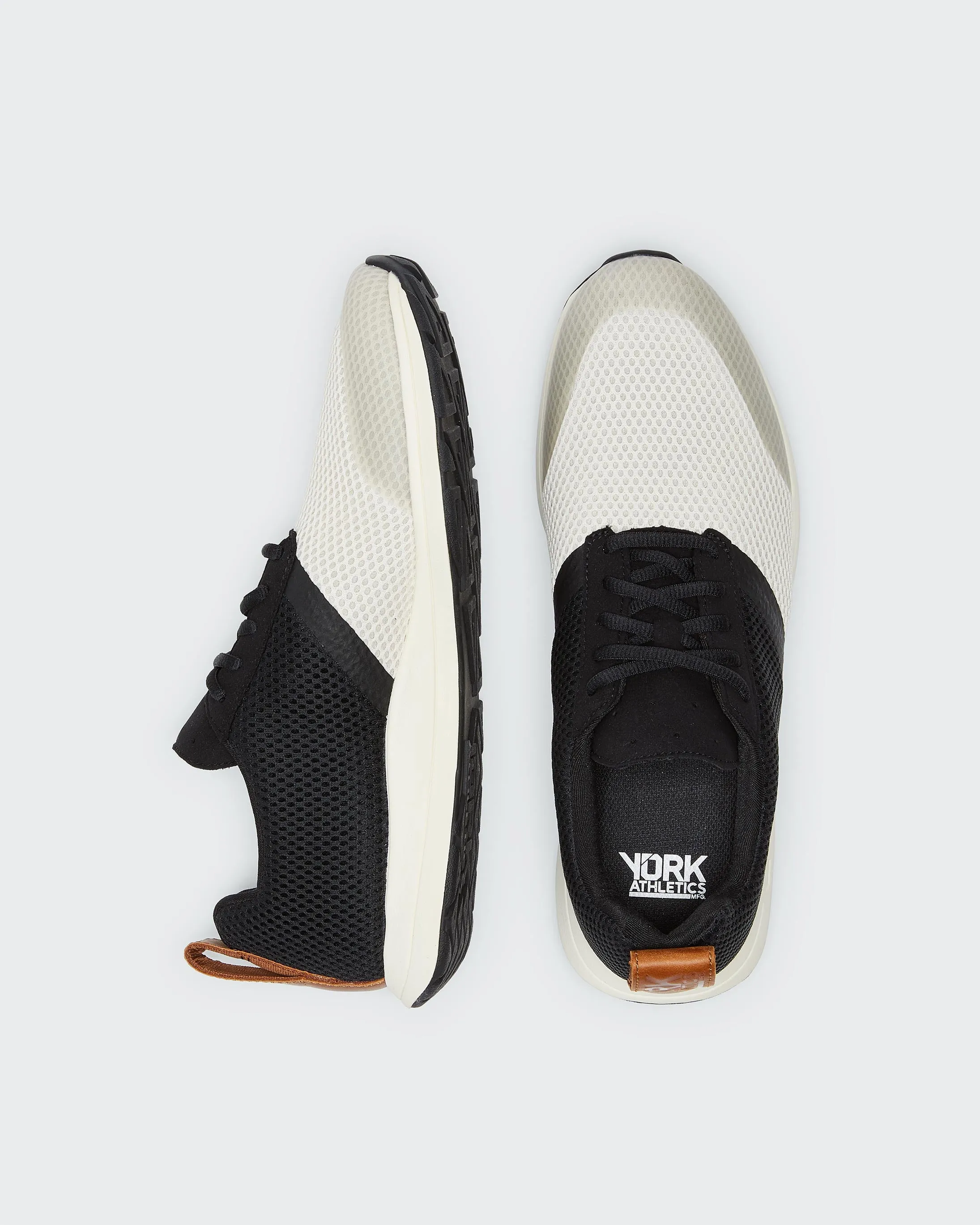 The Henry Runner / Mesh / Black & White