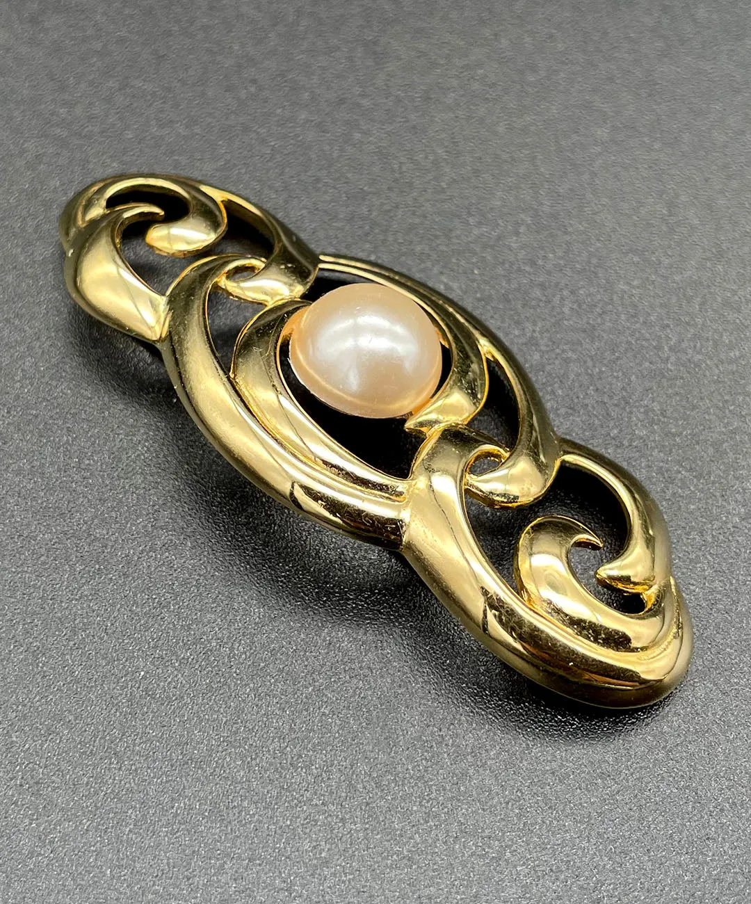 【USA輸入】 ヴィンテージ NAPIER パール ブローチ/Vintage NAPIER Pearl Swirl Brooch