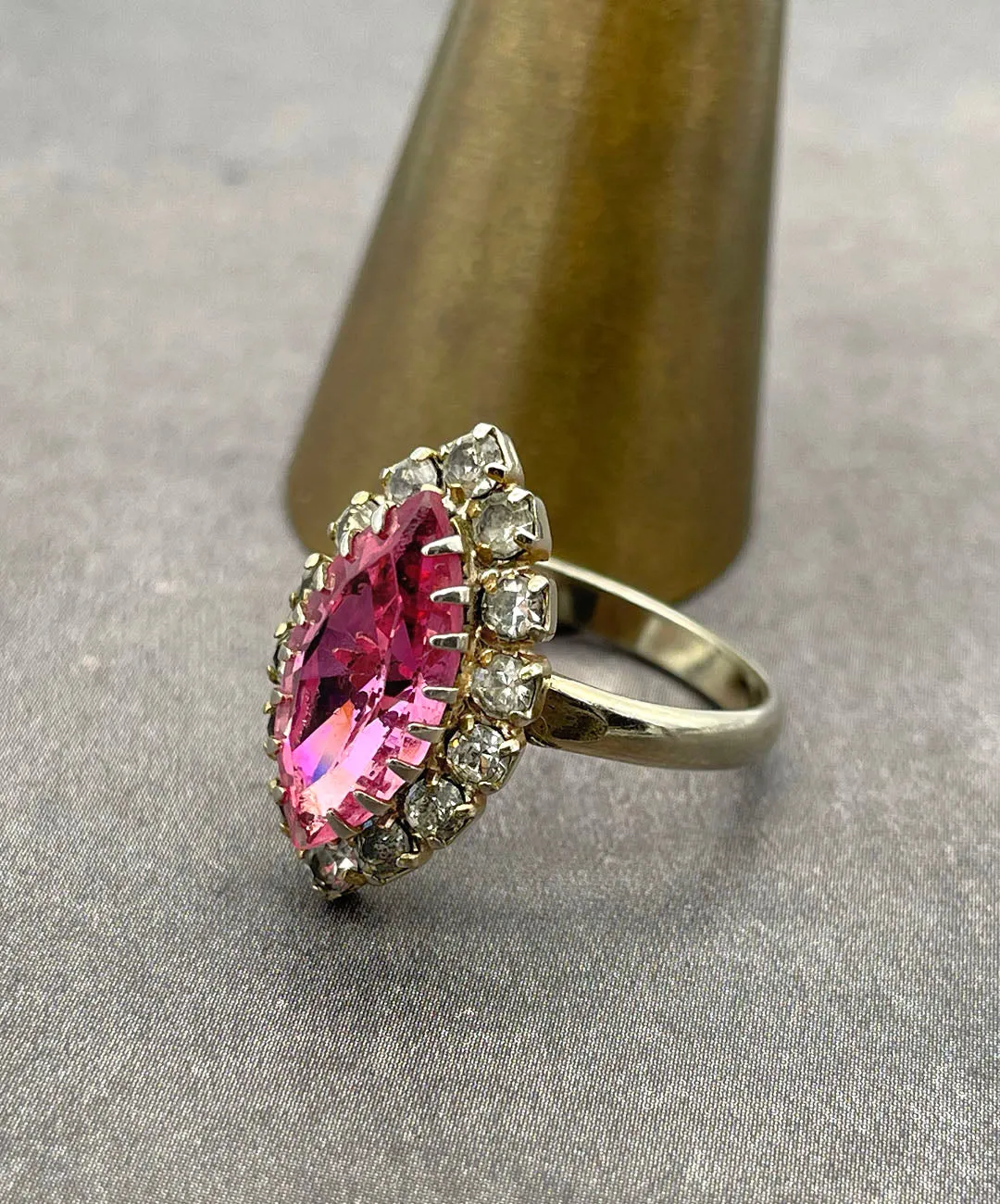 【USA輸入】ヴィンテージ ピンク ビジュー リング/Vintage Pink Bijou Ring